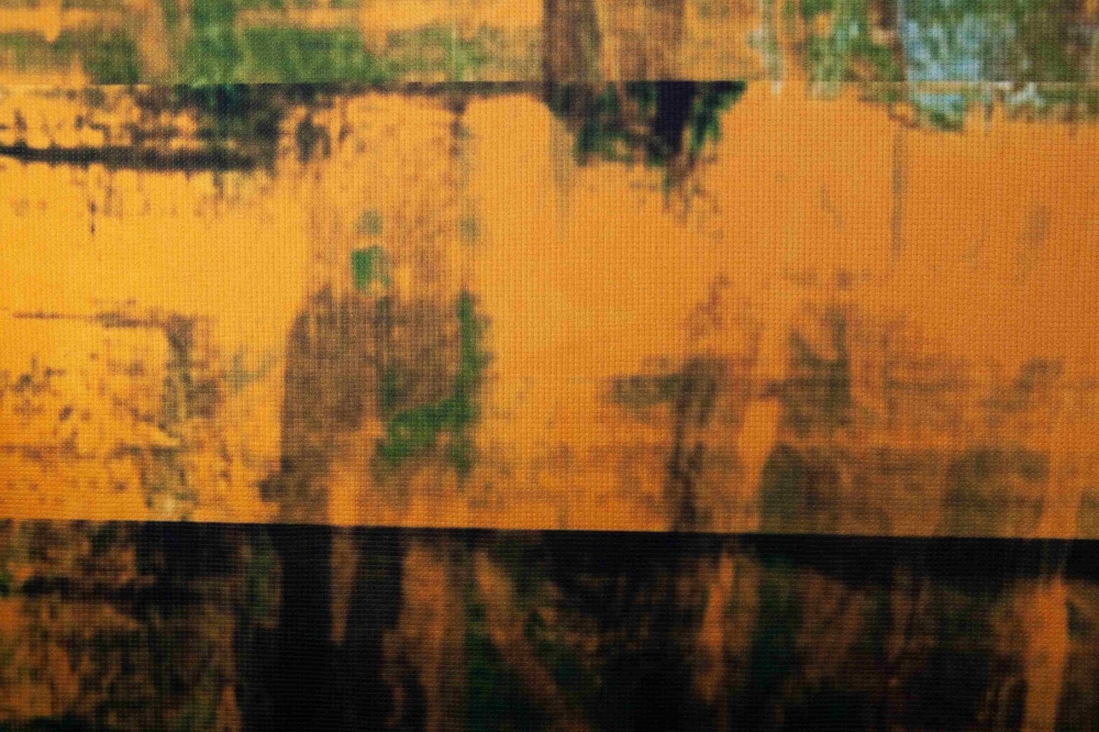 Bild 1 von Abstrakt Orange Blurred Game  - Recycelter Jeansstoff  by Felix von Altersheim